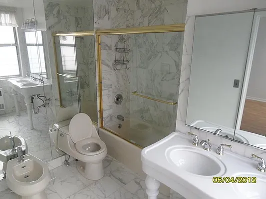 Rented by Addison Property Group | media 15