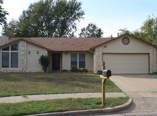 11518 S Emerson Pl, Jenks, OK 74037
