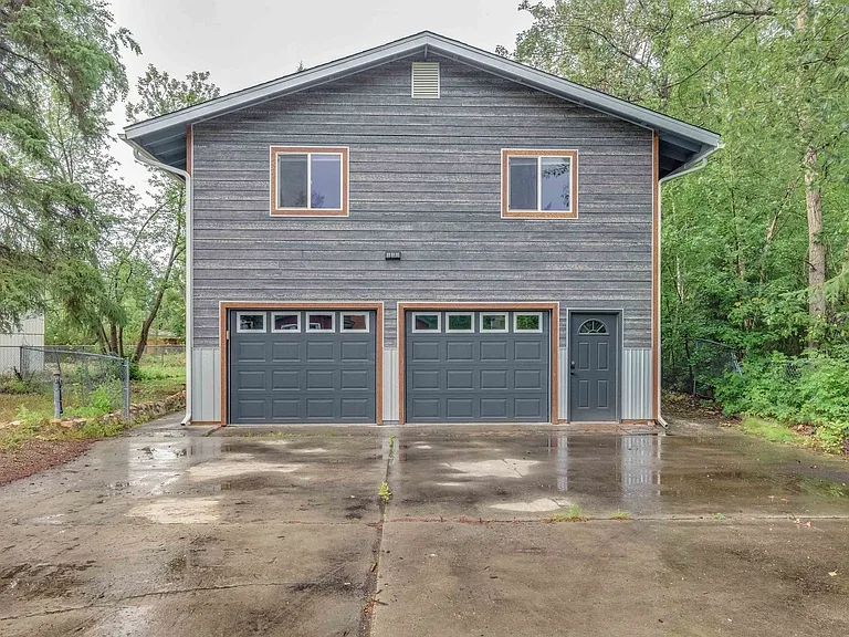 2826 Totem Dr — Photo 1