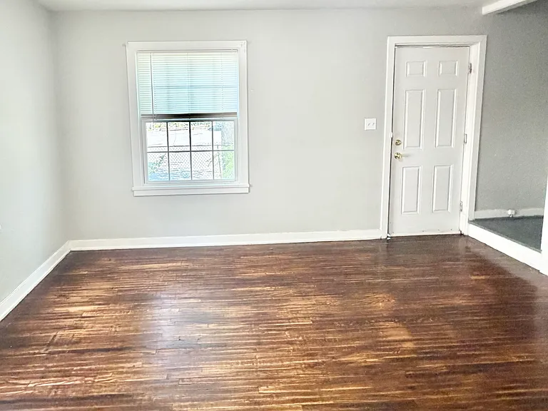 30 Hilltop Rd #1RR — Photo 3