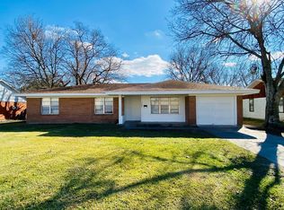 3204 3rd St, Bay City, TX 77414