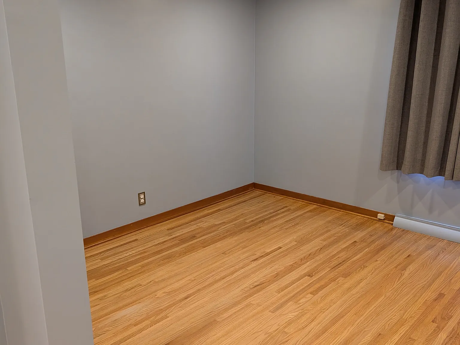 2 bed, 950 sqft, $1,600 — Photo 4
