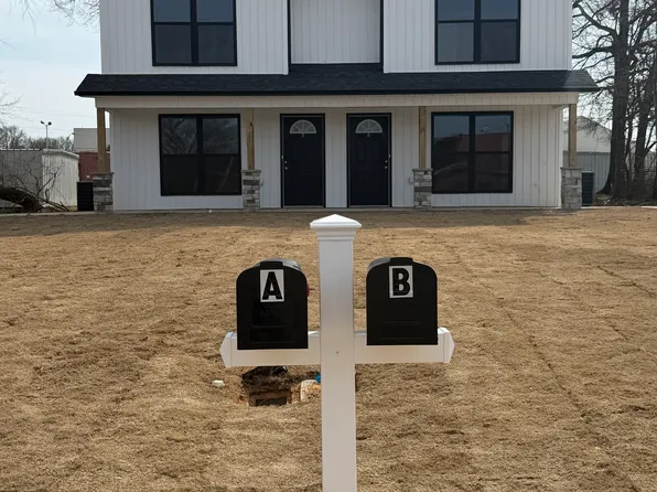 2418 Elliott St #A, Humboldt, TN 38343