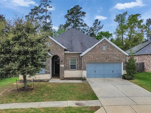 375 Westlake Terrace Dr, Conroe, TX 77304