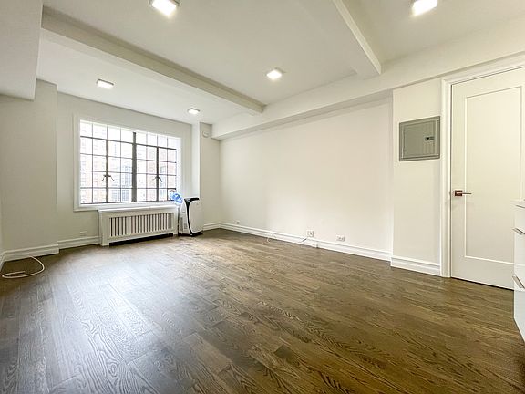 5th image of 25 Tudor City Pl APT 1708