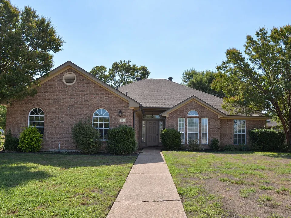 601 Man O War Dr
