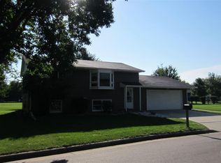 3904 S Morrow Dr, Sioux Falls, SD 57106