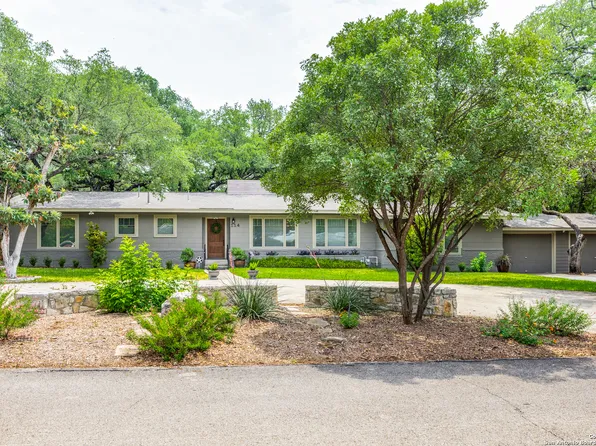 114 Sunflower Ln, San Antonio, TX 78213