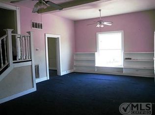 1013 E Broadway St, Gainesville, TX 76240