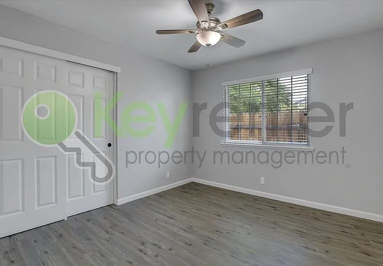 8256 Manhart Way — Photo 16