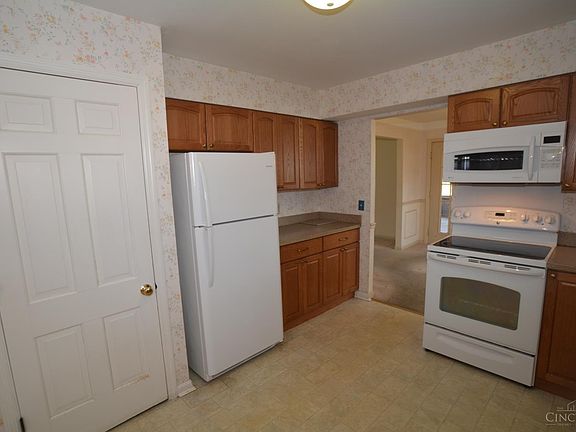 3rd image of 10604 Orinda Dr
