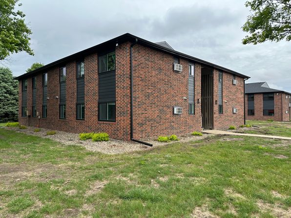 200 12th Ave NE APT 1