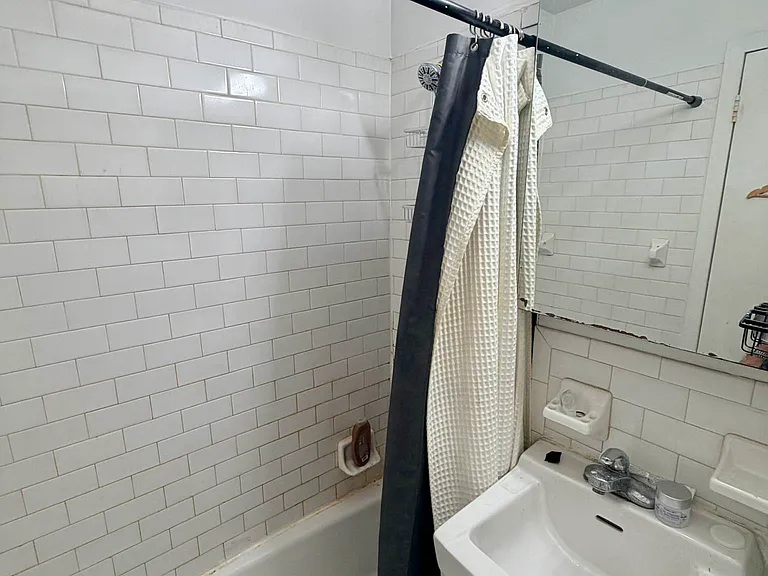 261 Broome St #2C — Photo 10