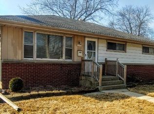 10333 W Rohr Ave, Milwaukee, WI 53225