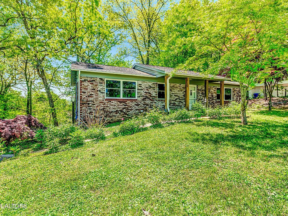 1st image of 504 Scenic Dr