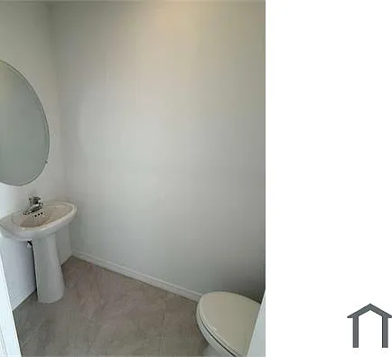 3 bed, 1379 sqft, $1,800 — Photo 3