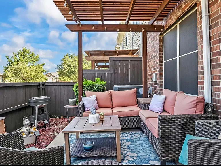 8739 Bigelow Dr — Photo 20