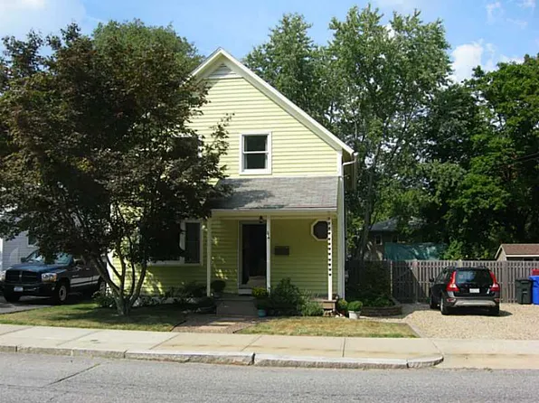 94 Turner Ave, Riverside, RI 02915