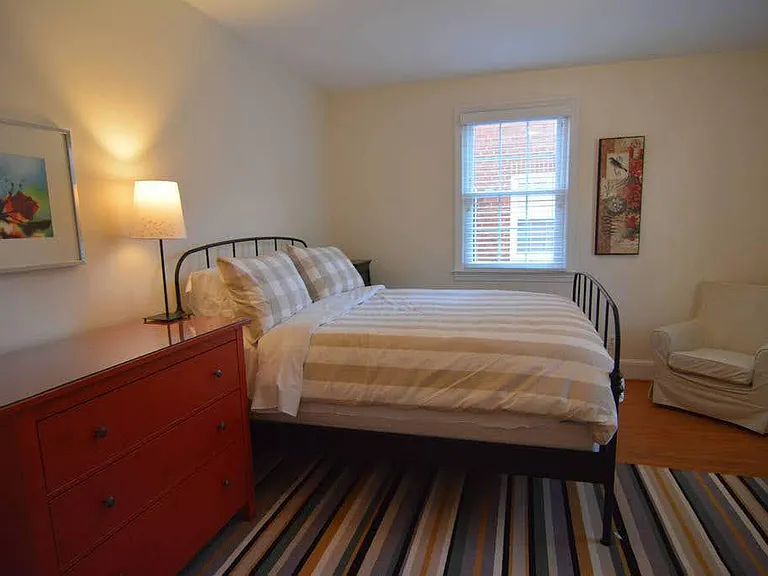 1034 N Edgewood St #2 — Photo 9