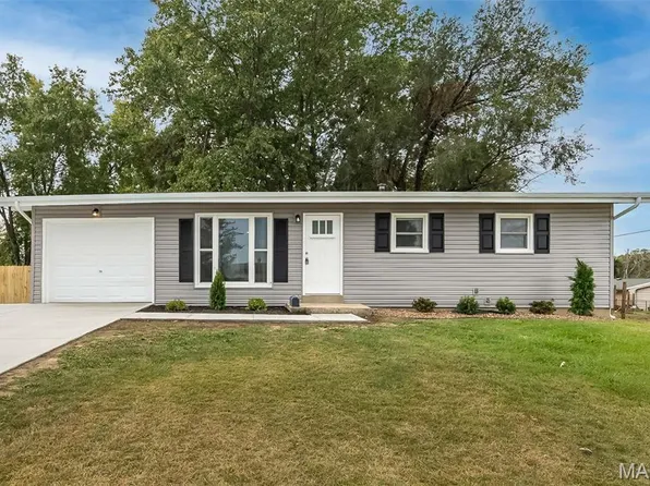 213 Viewpoint Ln, Lake Saint Louis, MO 63367