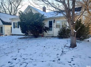 828 S McArthur St, Macomb, IL 61455