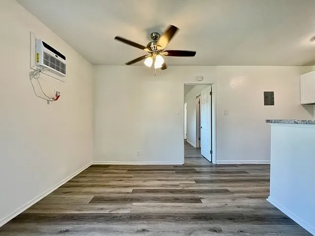 1811 W Sallie Ln #D1 — Photo 43