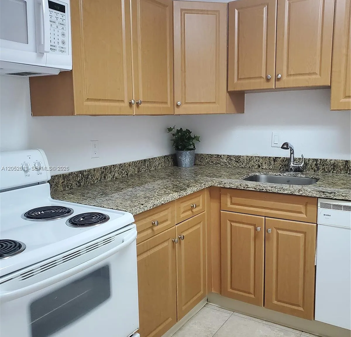 Doral Gardens Ii Condo — Photo 1