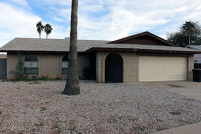 1st image of 1809 W Dixon Cir