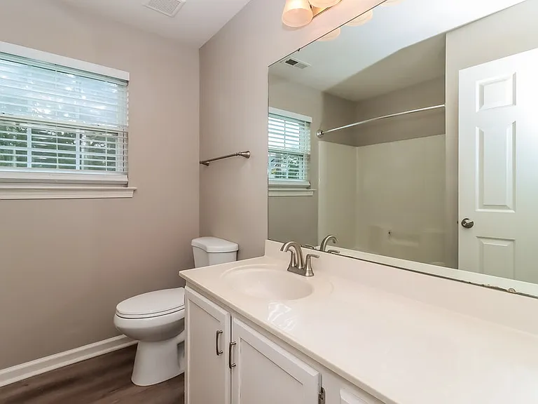 2432 Acadia Ct — Photo 14