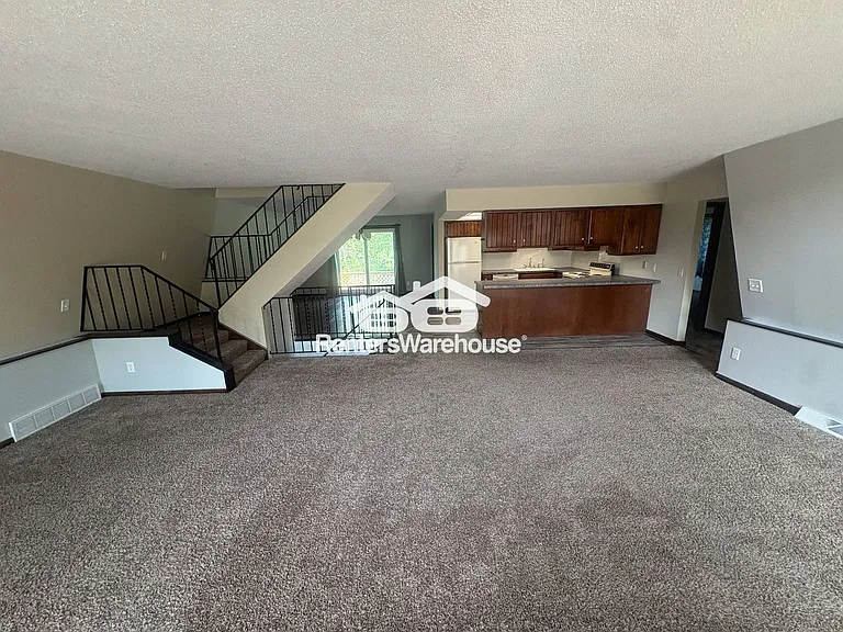 4940 115th Ave NE — Photo 3