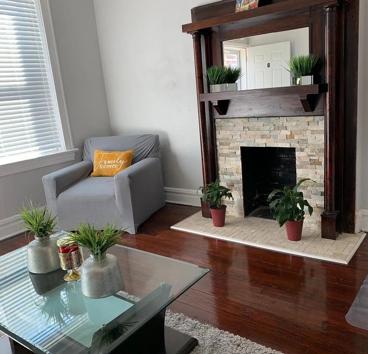 1 bed, $1,000 — Photo 2
