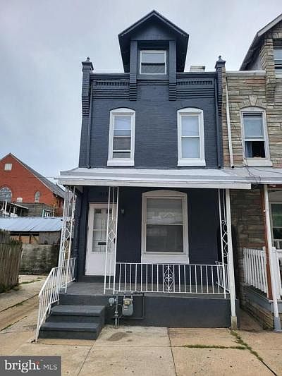 1st image of 616 Pear St