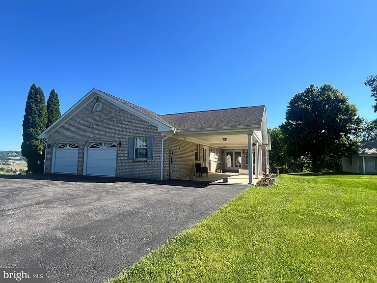 10319 Harmony Rd — Photo 32