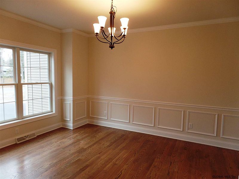 3rd image of 7 HENKES Lane
