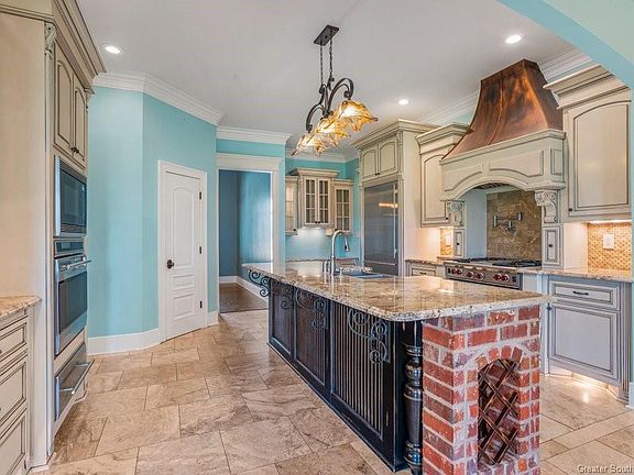 5th image of 1809 Chardonnay Dr