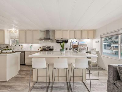 33 Parkwood Ln, Oceanside, CA, 92054