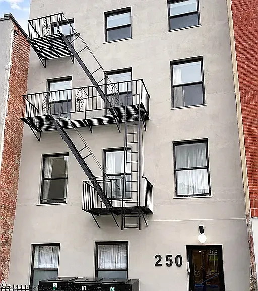 250 Union Ave #2B — Photo 1