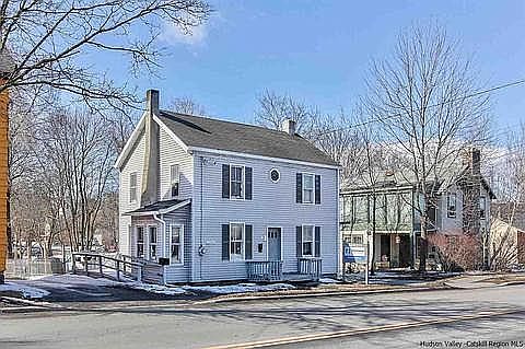 Mixed Use. Office and Duplex