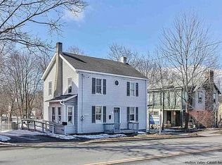 57 N Chestnut St, New Paltz, NY 12561