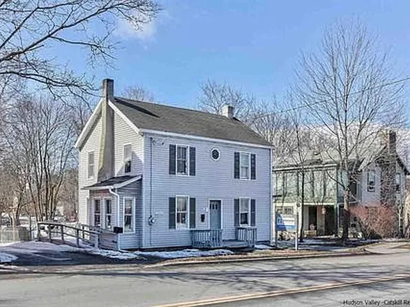57 N Chestnut St, New Paltz, NY 12561