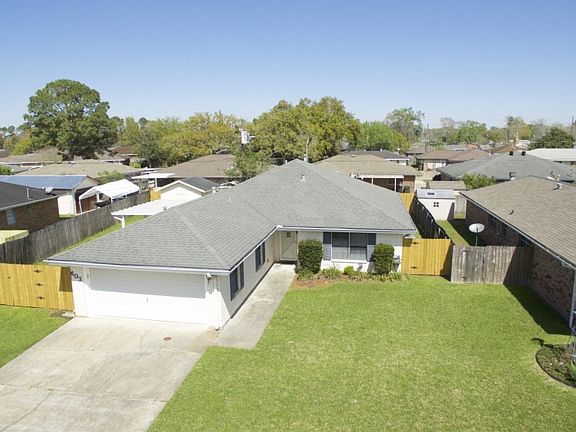 3rd image of 603 Gaynell Dr