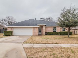 523 Amy Jo Cir, Aubrey, TX 76227
