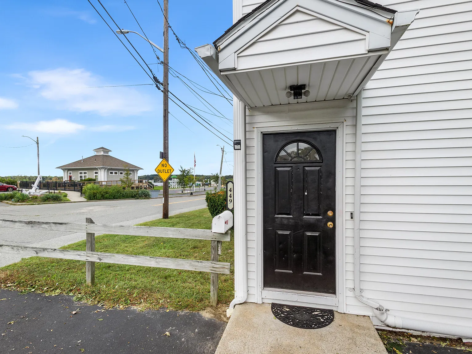 2 bed, 1136 sqft, $2,300 — Photo 4
