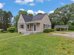 105 Wombat Ln, Mount Airy, NC 27030