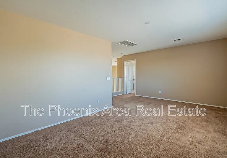 44299 W Oster Dr — Photo 31