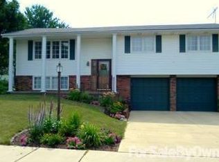 3216 W Chadwick Ln, Peoria, IL 61614