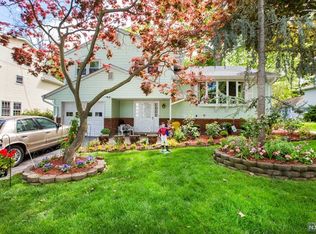 270 Ogden Ave, Teaneck, NJ 07666