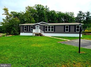 99 Angel Dr, New Ringgold, PA 17960
