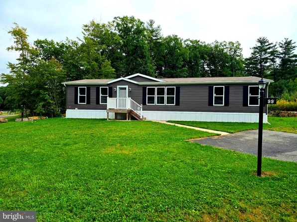 99 Angel Dr, New Ringgold, PA 17960