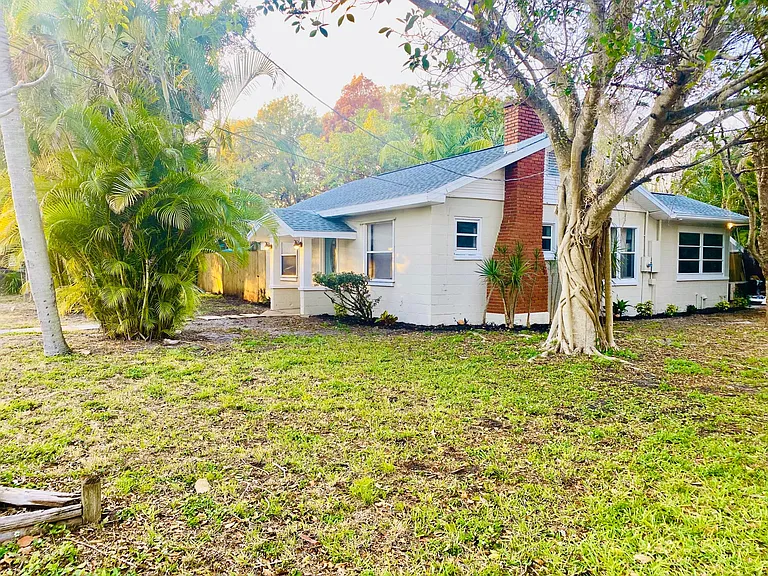 Corner lot with lot of parking space